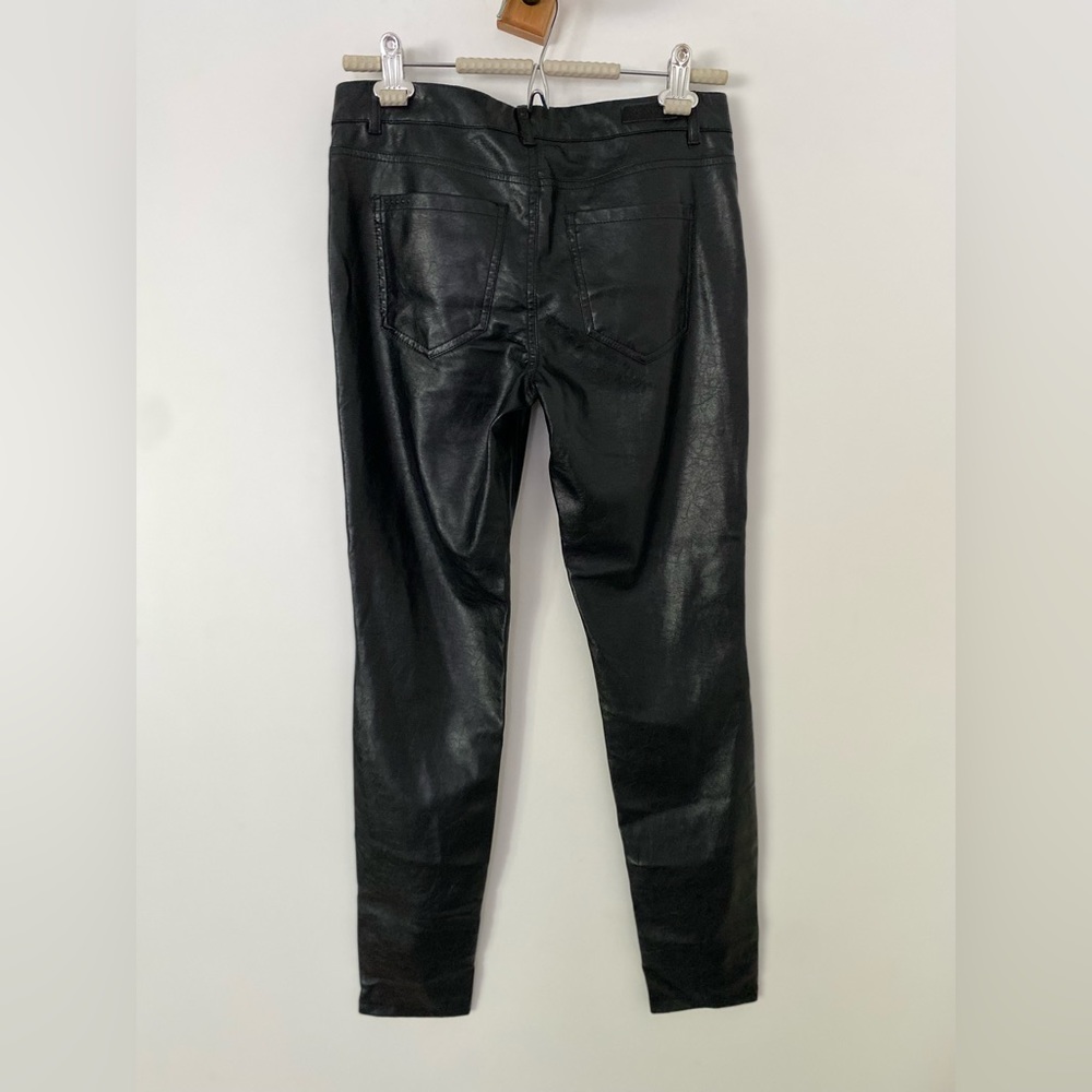 Women’s Blank NYC skinny classique faux leather pants - Picture 6 of 16